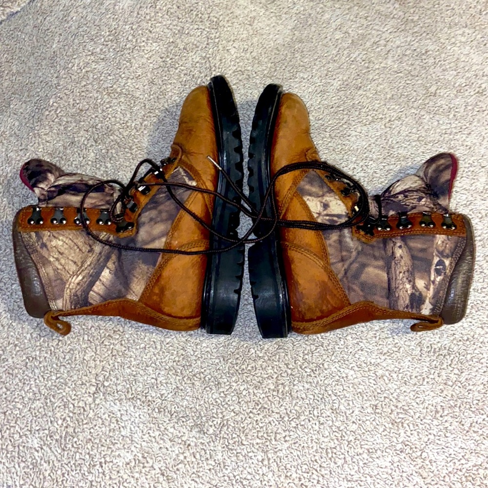 Cabellas GOR-TEX waterproof insulated boots